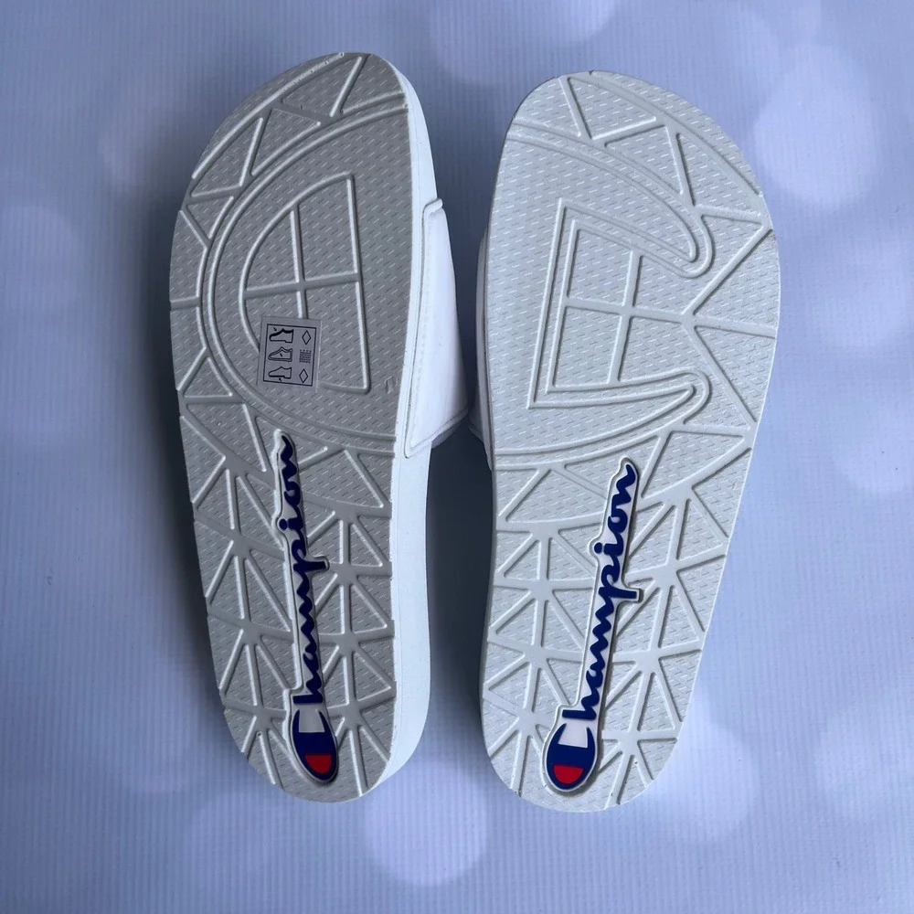 Champion‎ IPO Mens White Slide Sandals C Logo Size 8 NEW Streetwear Beach Retro